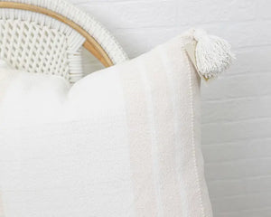 Pom-Pom Cotton Pink Cushion
