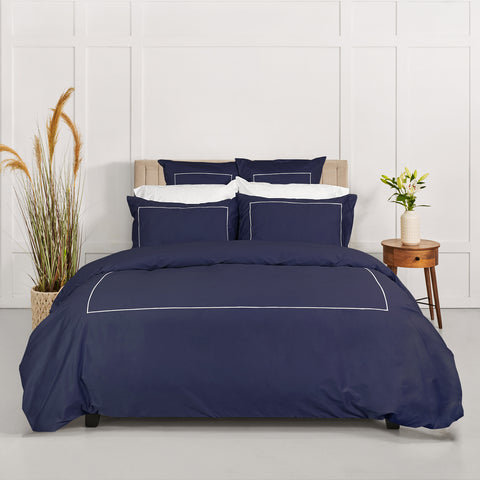 Renaissance Hotel Bedding