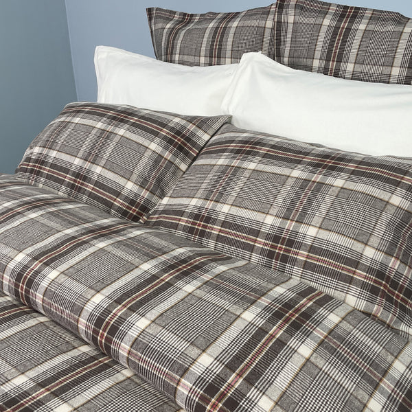 Oliver Bedding