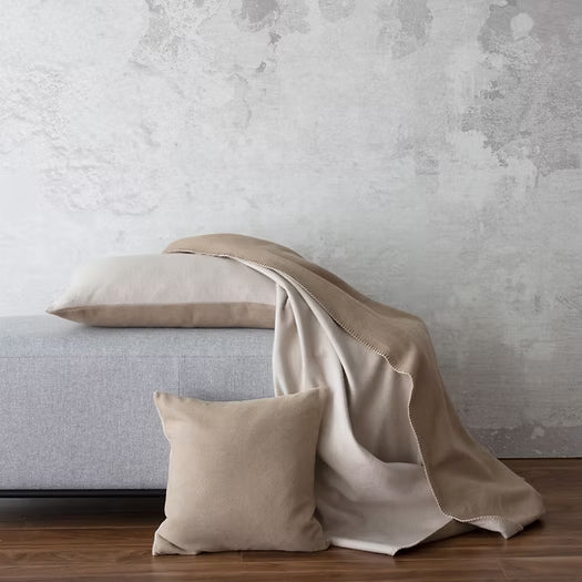 St. Genève-Patrizia Throws and Cushions