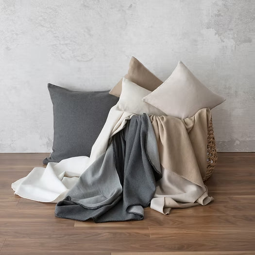 St. Genève-Patrizia Throws and Cushions