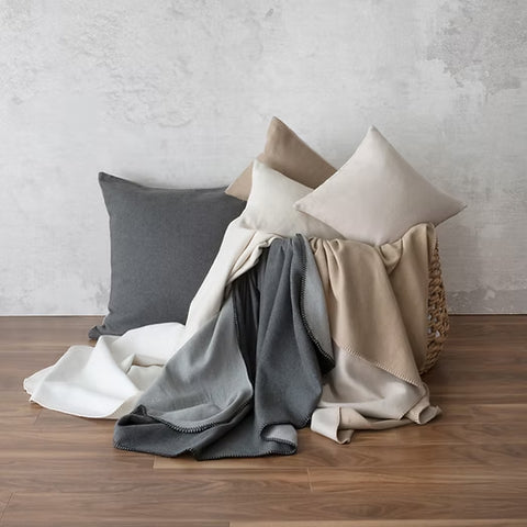 St. Genève-Patrizia Throws and Cushions