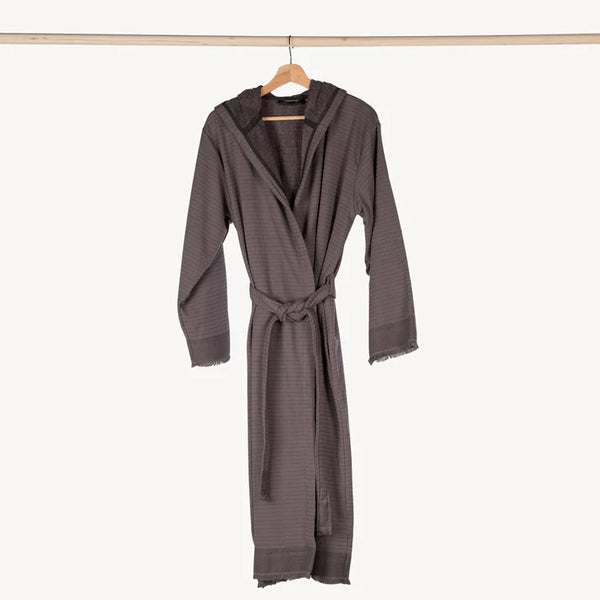 Leo Terry Robe