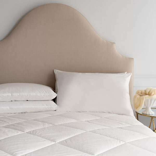 St. Genève-Piatra | Wool Pillow